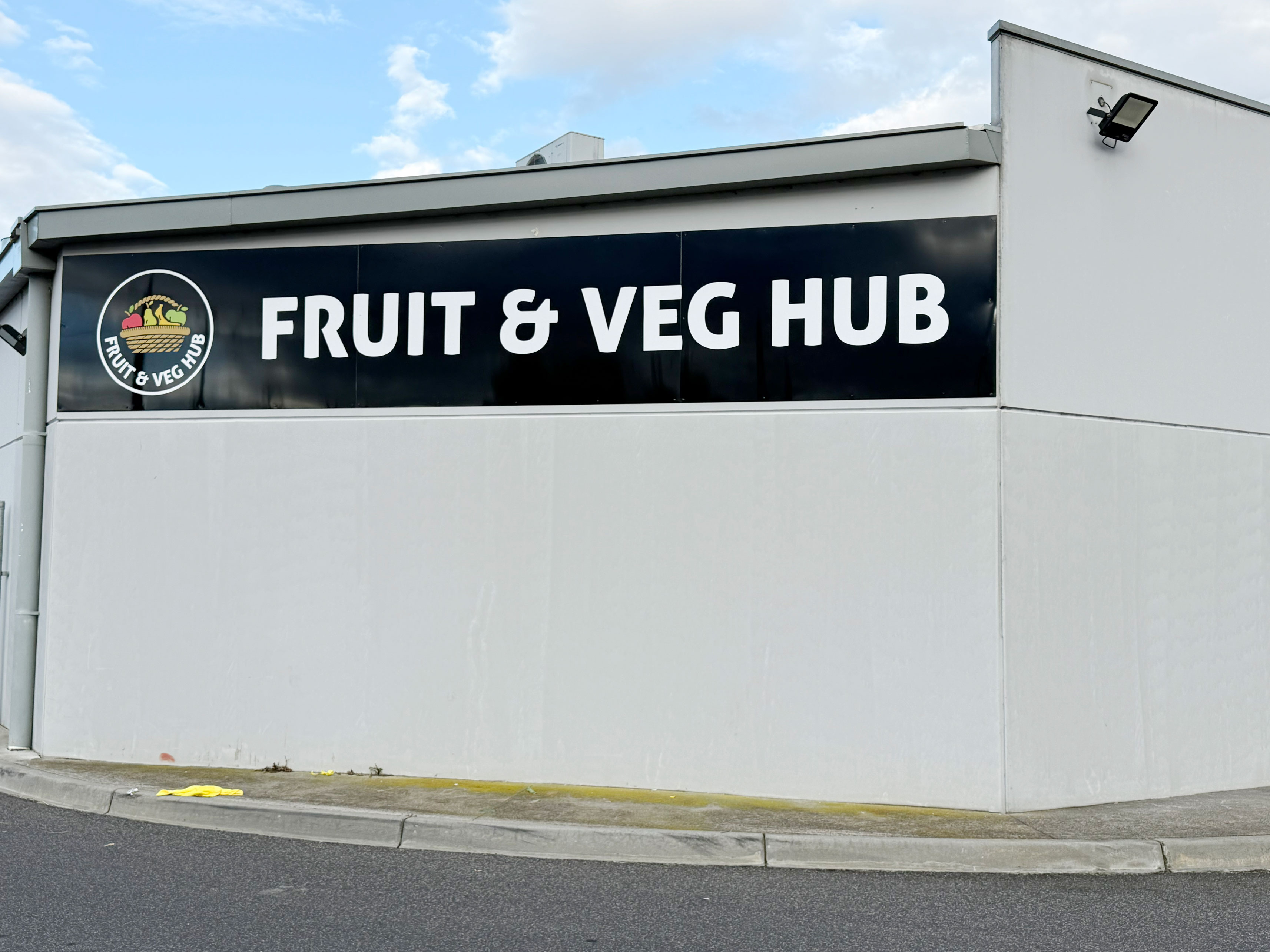 Fascial Sign for Business Front